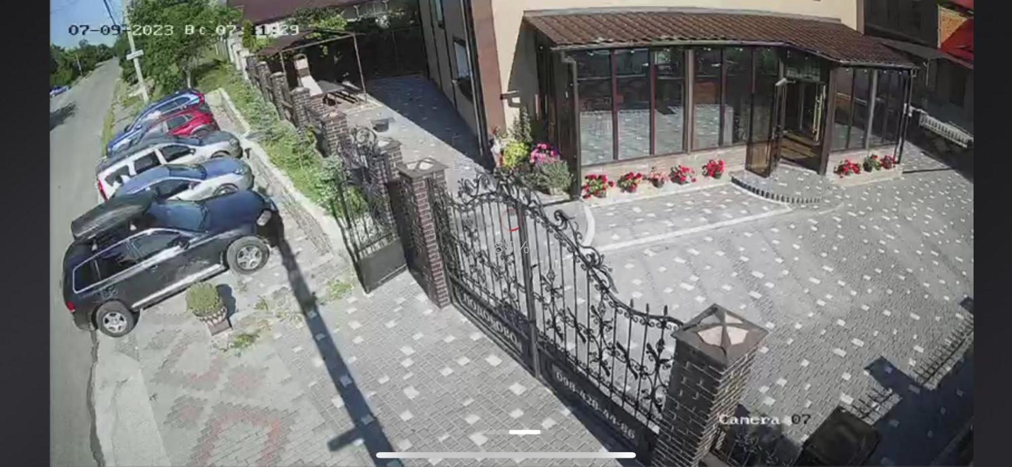 Family Люкс Aparthotel Kamianets-Podilskyi Exterior photo