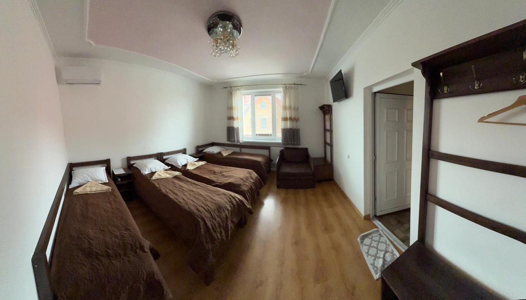 Family Люкс Aparthotel Kamianets-Podilskyi Exterior photo